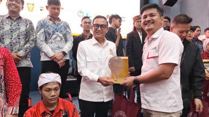 Sabet Penghargaan FMP 2026, Ketua Kadin Kota Bogor Siap Kolaborasi Bareng Wirausaha Muda