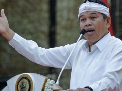Karhutla Jawa Barat Meningkat, Dedi Mulyadi Imbau Pendakian Gunung di Bogor dan Cianjur Dihentikan Sementara