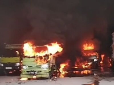 Kebakaran Melanda Pabrik Styrofoam di Cileungsi, Tujuh Kendaraan Ludes Terbakar