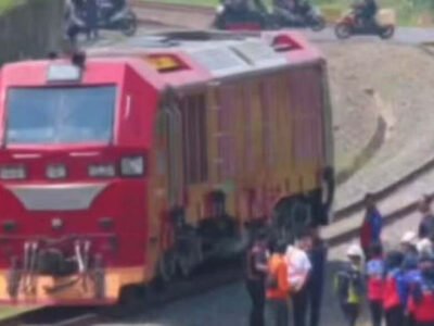 Persiapan Double Track, KAI Uji Coba Lokomotif CC 300 di Jalur Hulu Bogor Paledang-Cicurug Sukabumi