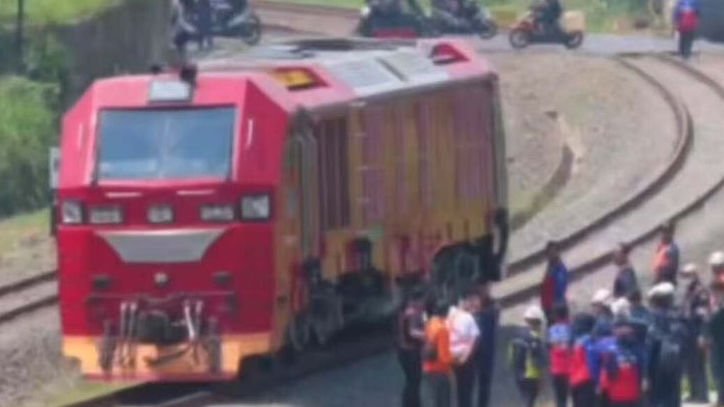 Persiapan Double Track, KAI Uji Coba Lokomotif CC 300 di Jalur Hulu Bogor Paledang-Cicurug Sukabumi