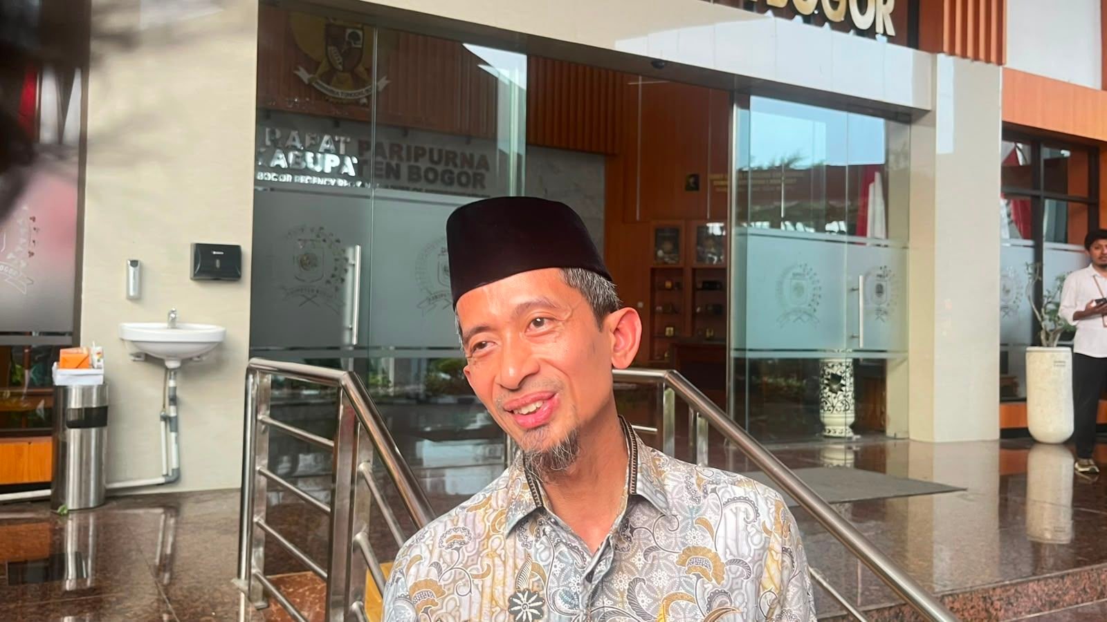 Wakil Ketua II DPRD Kabupaten Bogor, Agus Salim jelaskan soal insentif gaji guru ngaji yang naik menjadi Rp1 juta.