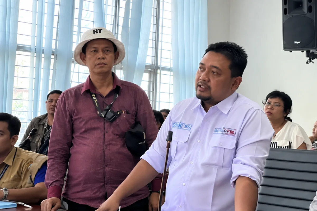 rapat kasus keracunan MBG di Kabupaten Karo, Sumatera Utara.