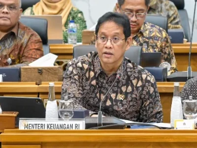 Menkeu Purbaya Yudhi Sadewa membahas anggaran penanganan bencana BNPB.
