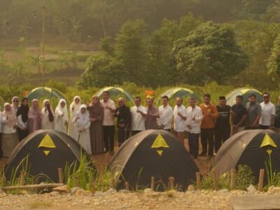 Tak cuma Belajar Agama, Peserta Kajian MHJA juga Antusias Ikuti Muhasabah Sambil Berkemah di Kampoong Ecopreuneur Leuwisadeng Bogor