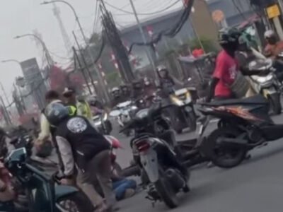 Kecelakaan Terjadi di Depan Raiser Jalan Raya Bogor, Libatkan Kendaraan Roda Dua