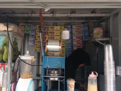 Usia 22 Tahun Pilih Buka Usaha Sendiri, Nahlatul Ula Rintis Warung Gen Z di Ciampea