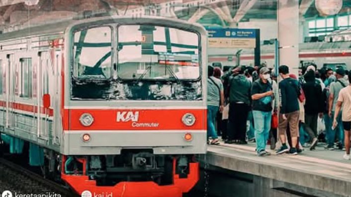 Ada KRL Anjlok, Perjalanan Penumpang Kereta Bogor Jakarta Kota Terhenti di Stasiun Manggarai