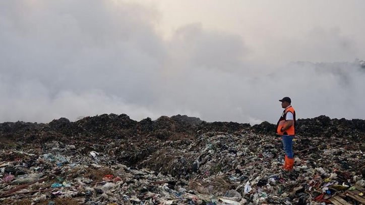 Cuaca Kering Jadi Alarm Bahaya, Bupati Bogor: Jangan Bakar Sampah Sembarangan, Api Bisa Jadi Bencana