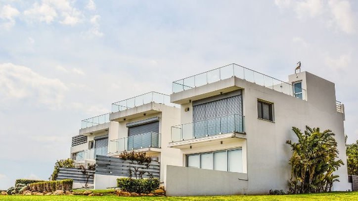 Trauma! Wanita Bagikan Pengalaman Diduga Direkam Diam-diam saat Berenang di Villa Puncak Bogor