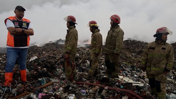 Kabar Terbaru TPAS Galuga: Api Nyaris Padam, Bupati Bogor Ikut Turun Tangan
