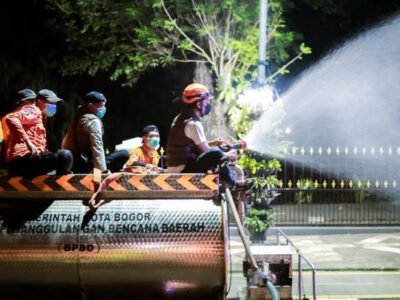 Dampak Abu Vulkanik Gunung Anak Krakatau, Jalan Protokol di Kota Bogor Disemprot Water Mist Tiap Hari