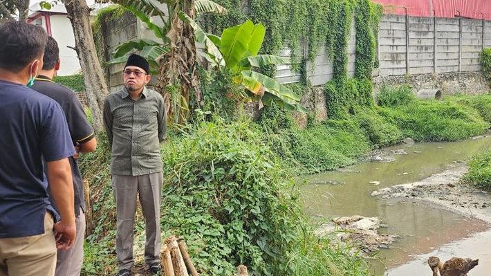 Kali Jeletrreng Gunungsindur Bau Busuk-Berwarna Hijau Diduga Tercemar Limbah