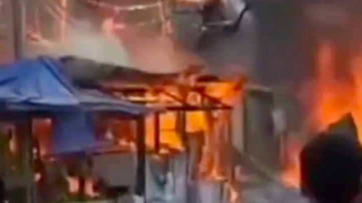Asap Hitam Pekat Membumbung, Sejumlah Lapak di Galuga Cibungbulang Ludes Dilalap Si Jago Merah