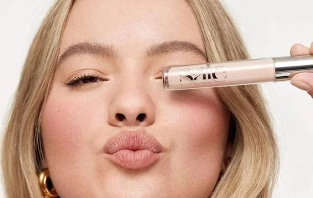 Kapan Pakai Concealer, Color Corrector, dan Under-eye Brightener